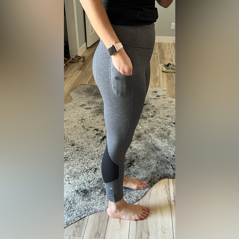 Grey & black lululemon cropped leggings